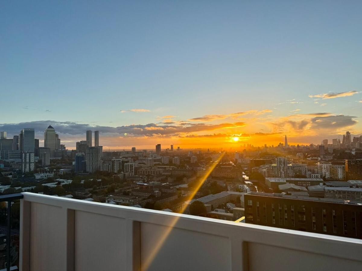 View Two Bedroom Entire Enjoy River & Views, Skyline Views Appartamento Londra